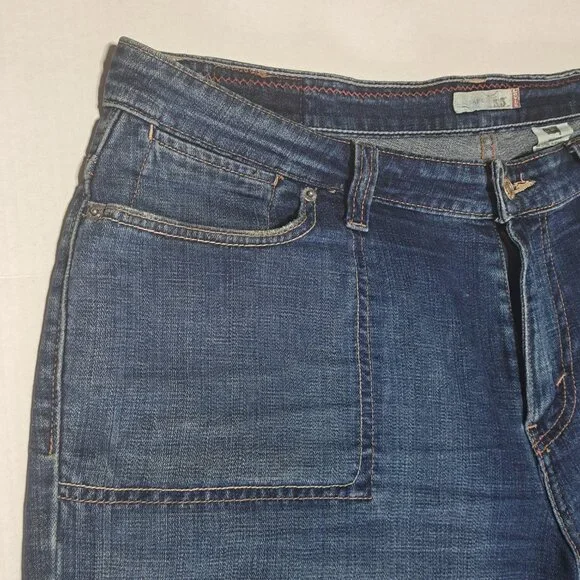 Vintage levis 515 Size 18 Capri Jeans Cuffed Retro blue denim flap back pockets - Picture 2 of 10